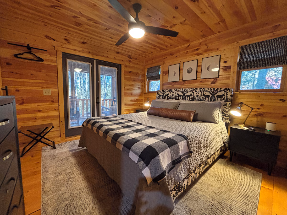 Alternate view of the king bedroom