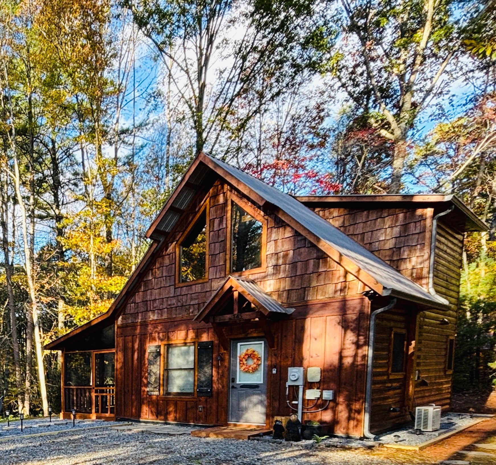 Daytime exterior of The Cozy Nook cabin